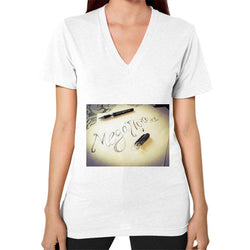 V-Neck (on woman) White Megamarca